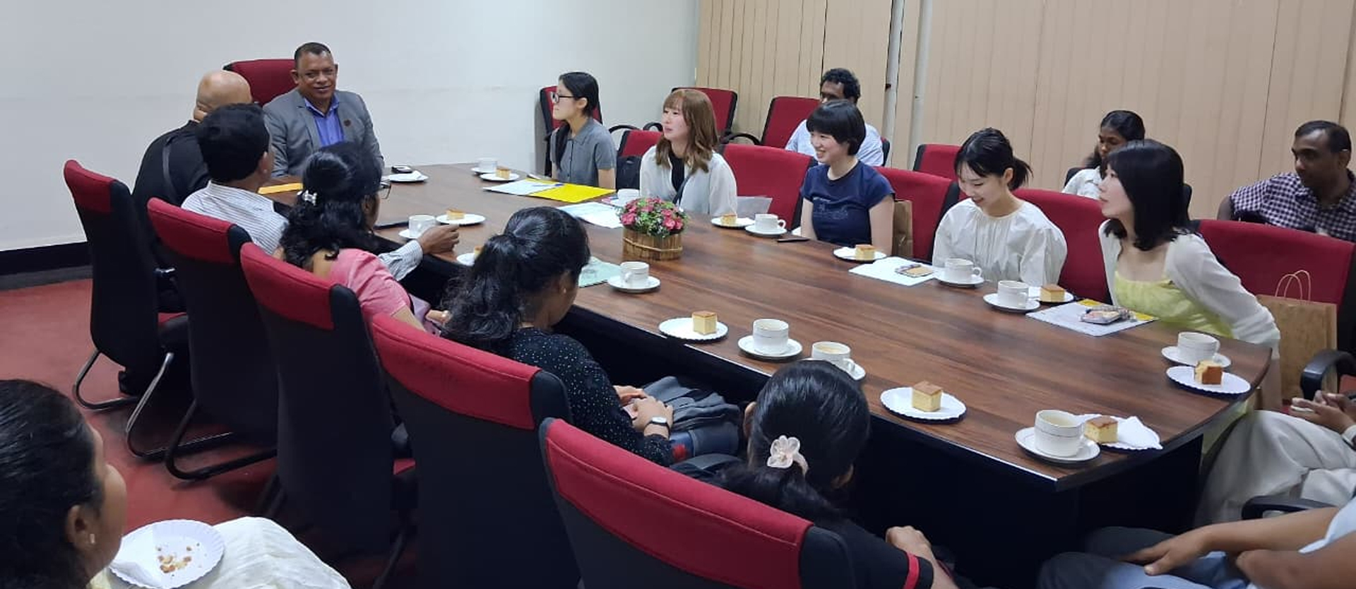 Visit of Professor Pathmasiri Jayasena, Dean, International College of Arts and Sciences, Fukuoka Women's University, Japan